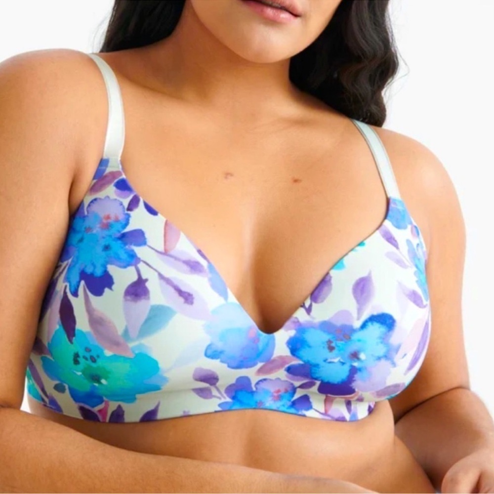 Knix WingWoman Bra- Size 6++ Wireless Comfort Plunge Bra